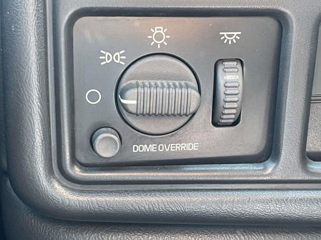 2002 Chevrolet Silverado 1500 LS