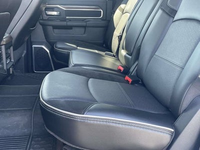 2024 RAM 3500 Laramie Crew Cab 4x4 8' Box