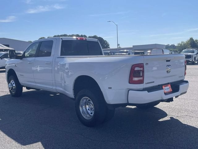 2024 RAM 3500 Laramie Crew Cab 4x4 8' Box