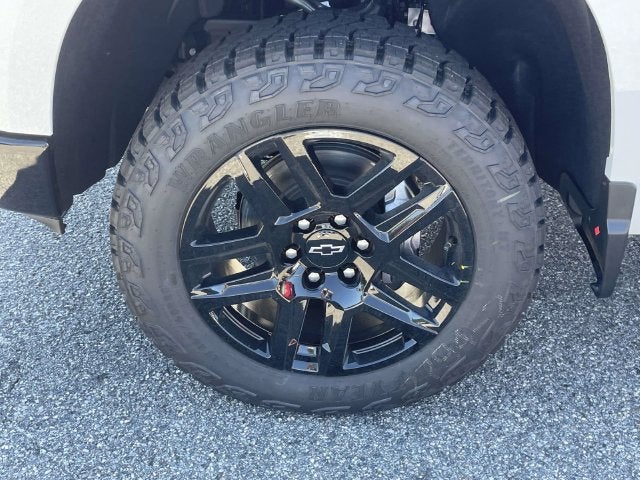 2026 Chevrolet Silverado 1500 LT Trail Boss - Photo 9