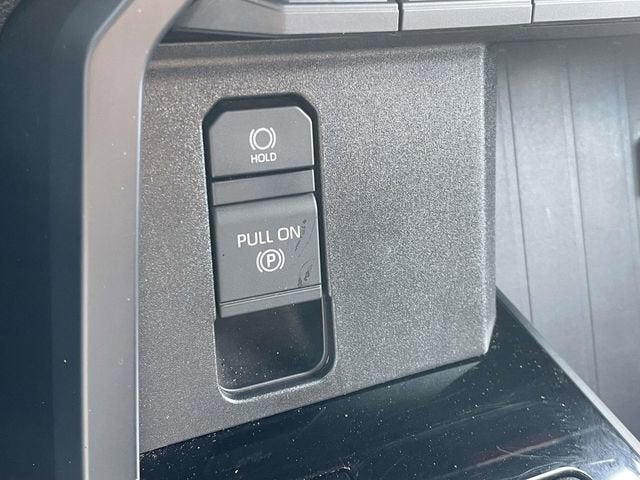 2025 Toyota Tundra 4WD SR