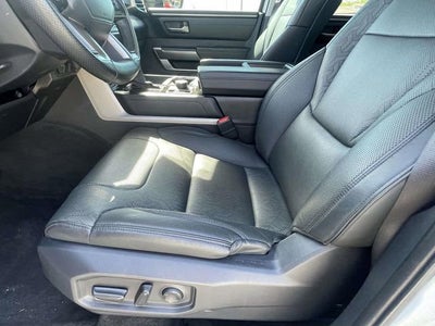 2023 Toyota Tundra 4WD SR5