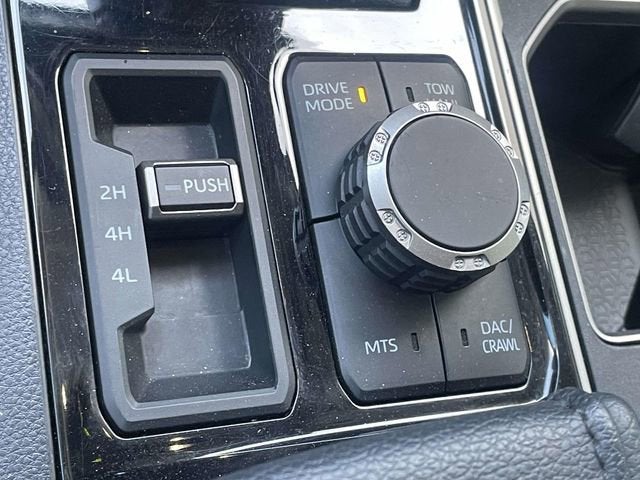 2023 Toyota Tundra 4WD SR5