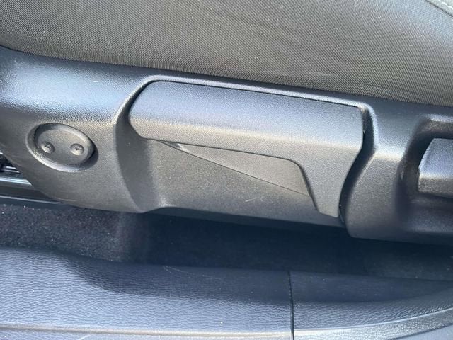 2024 Mitsubishi Outlander ES