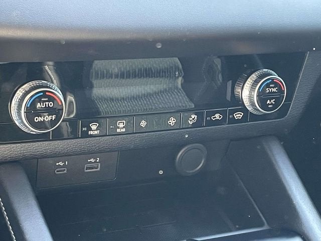 2024 Mitsubishi Outlander ES