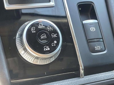 2024 Mitsubishi Outlander ES