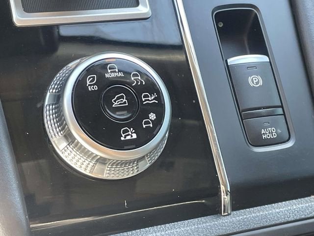 2024 Mitsubishi Outlander ES