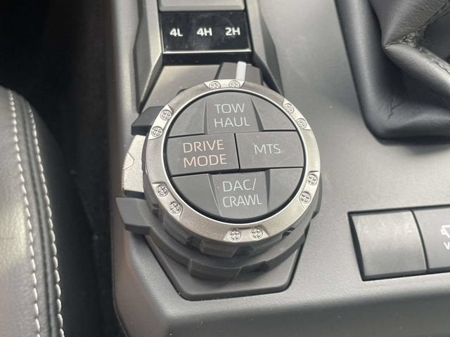 2025 Toyota 4Runner Hybrid Platinum