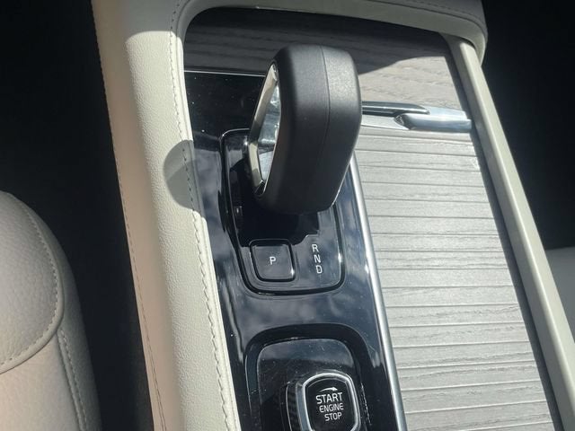 2024 Volvo XC90 B5 Plus Bright Theme