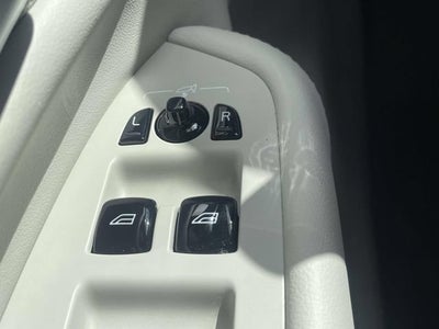 2024 Volvo XC90 B5 Plus Bright Theme